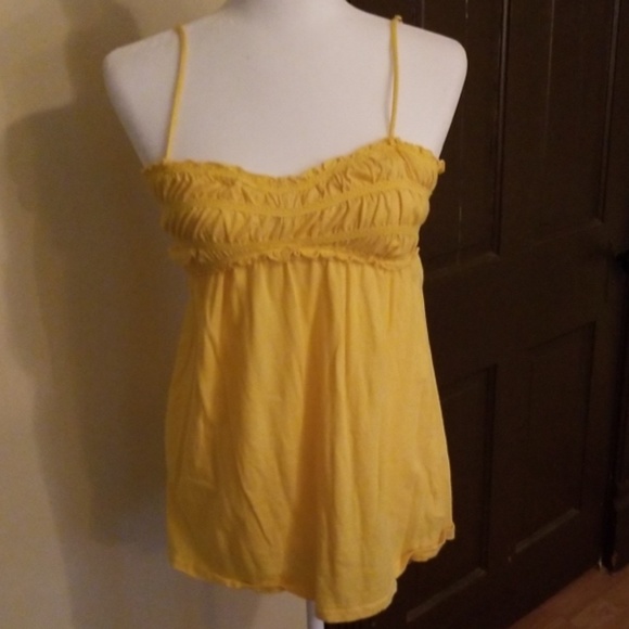 Yellow tank - Picture 1 of 2